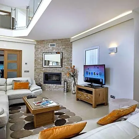 Carvoeiro Sleeps 12 Air Con Wifi Carvoeiro (Lagoa)