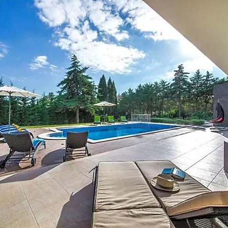 Villa Carvoeiro Sleeps 12 Air Con Wifi *